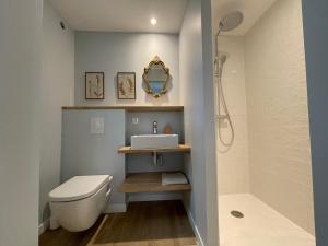 Koupelna v ubytování La Maison du Lac + 19 fotografií