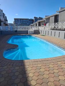 Swimmingpoolen hos eller tæt på Villa Chanel Beach Apartment