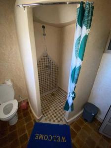 Ένα μπάνιο στο Auberge Soleil Bleu