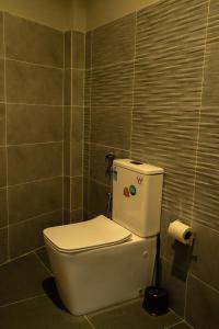 Ένα μπάνιο στο Villa EN 22 +41 φωτογραφίες