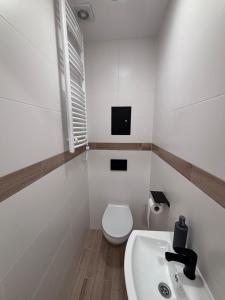 Ένα μπάνιο στο Noclegi Głogów