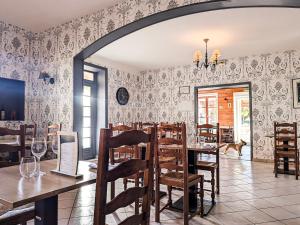 Χώρος καθιστικού στο Séjour gastronomique avec parking inclus, proche Zoo de Beauval - FR-1-591-700