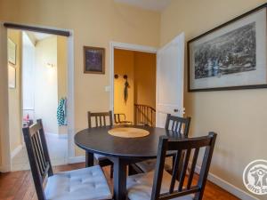 Fotografie z fotogalerie ubytování Charmant Appartement Central à Angers - Tout Inclus, Wifi, Proche Gare et Patrimoine - FR-1-622-6 v destinaci Angers + 6 fotografií