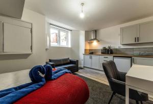 Køkken eller tekøkken på Comfortable Stay - Derby Road