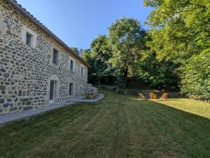 Zahrada ubytování Gîte de caractère rénové, jusqu'à 10 pers., jardin privé, Haute-Loire - FR-1-582-534