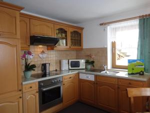 Η κουζίνα ή μικρή κουζίνα στο Appartements Martha