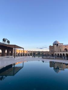 Πισίνα στο ή κοντά στο Nasser Palace Suites & Spa