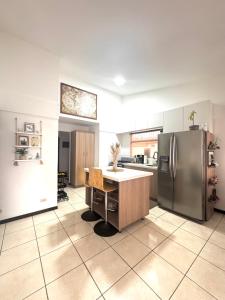 Imagine din galeria proprietății Refugio Cálido en San Francisco de Heredia Baño Privado y Excelente Ubicación în San Francisco