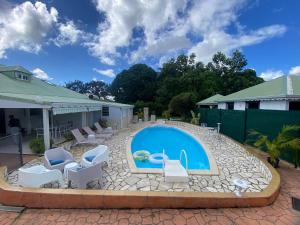 Piscina a Villa Cliane o a prop