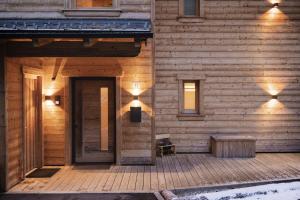 Το κτήριο όπου στεγάζεται  το διαμέρισμα