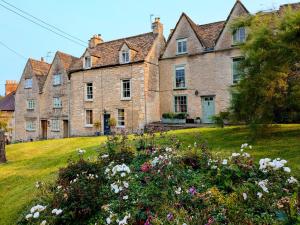 Aed väljaspool majutusasutust Cotswolds Townhouse in centre of Tetbury