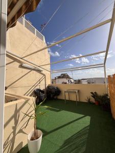 Φωτογραφία από το άλμπουμ του Central Sliema Stay Cozy for 4 guests, Air-Conditioned, Self Check-In στη Σλιέμα