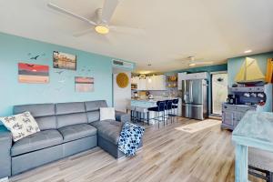 Η κουζίνα ή μικρή κουζίνα στο Wilson's Watering Hole - Captain’s Quarters