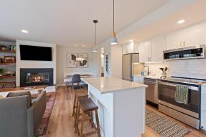 Kuchyň nebo kuchyňský kout v ubytování Seventh Mountain 1417