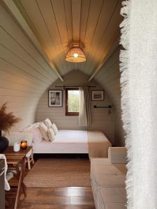 Postel nebo postele na pokoji v ubytování Meadow View Country Park + 54 fotografií