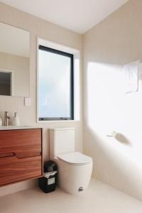 Ένα μπάνιο στο Heavenly Tekapo Apartment A