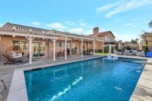 Πισίνα στο ή κοντά στο Desert Escape - Pool Home 15 Mi To Festival