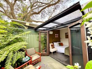 Zahrada ubytování Balmain Village Retreat AC Parking City 3kms + 153 fotografií