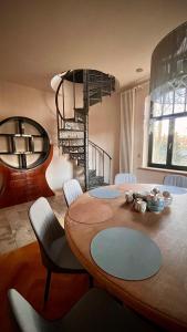 Posezení v ubytování Luxus-Ferienwohnung in der Sternkopf-Engel-Villa