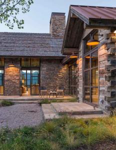 Το κτήριο όπου στεγάζεται  ο ξενώνας