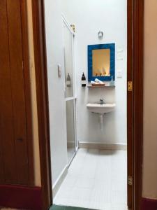 Koupelna v ubytování El Diablo y la Sandia B&B + 104 fotografií