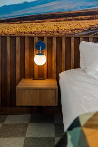 Voodi või voodid majutusasutuse Scenic Roadside Rest - La Vista Motel toas