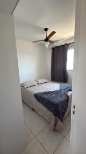 Voodi või voodid majutusasutuse Apto 2 quarto Completo com Vaga toas