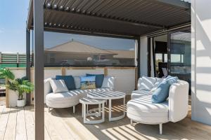 Istumisnurk majutusasutuses Carters Beach Seaside Accommodation