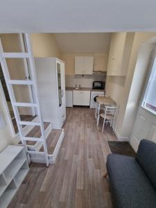 Φωτογραφία από το άλμπουμ του Tiny Home - Buckthorn Close σε Broadstone