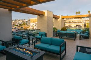 Χώρος καθιστικού στο H2O Hermosa Beach Hotel