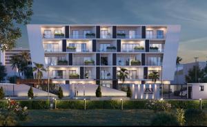 Representación arquitectónica de un edificio de apartamentos de noche en Stylish Spacious Studio with Pool & Fitness Centre, en Accra