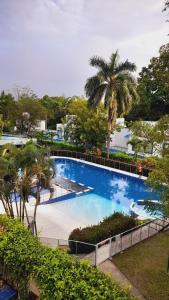 Bassein majutusasutuses Casa Mediterránea en Carmen de Apicalá - Jacuzzi või selle lähedal