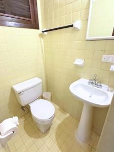 Foto sihtkohas Los Ayala asuva majutusasutuse Oceanfront - 3BR Entire Beachfront Home-Los Ayala Beach! galeriist