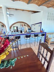 Foto sihtkohas Los Ayala asuva majutusasutuse Oceanfront - 3BR Entire Beachfront Home-Los Ayala Beach! galeriist