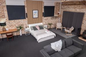 Χώρος καθιστικού στο Mirambeena Retreat