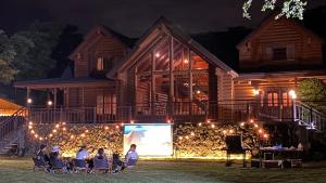 Κήπος έξω από το Wooden 北美莊園