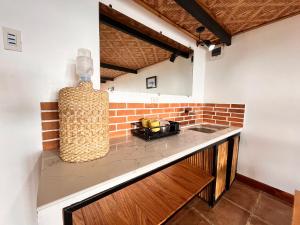 Η κουζίνα ή μικρή κουζίνα στο Fantasy Lodge