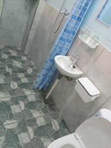 Ένα μπάνιο στο Castello