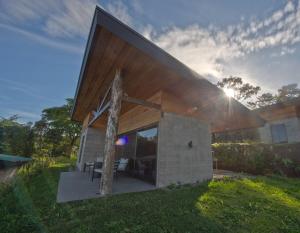 Budova, kde se chata nachází