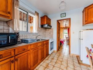 Kuchyň nebo kuchyňský kout v ubytování Maison Centre Biscarrosse Plage - Proche Océan - Parking - 4 Pers - FR-1-521-264