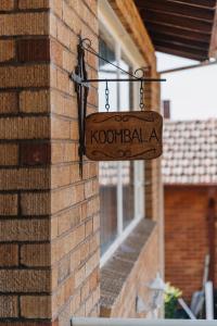 Certifikát, hodnocení, plakát nebo jiný dokument vystavený v ubytování Restful Canberra Retreat in Spacious Terrace Home