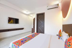 Μια τηλεόραση ή/και κέντρο ψυχαγωγίας στο Hotel Royal Residency