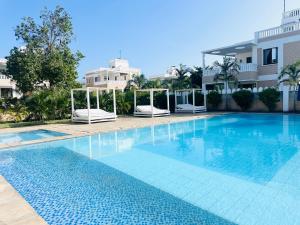 Bazén v ubytování 3 Bedroom Luxury Villa-Sita in Diani nebo v jeho okolí