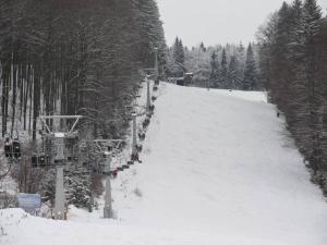 Objekt Ośrodek Narciarski Stożek Witold Pruski zimi