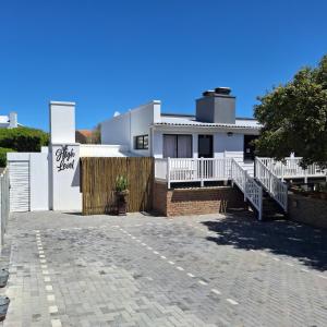 Το κτήριο όπου στεγάζεται  το διαμέρισμα