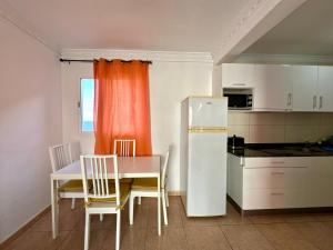 Η κουζίνα ή μικρή κουζίνα στο San Agustin Ocean View