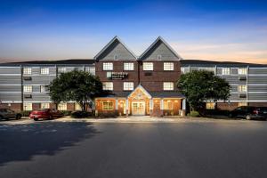 Gallery image of MainStay Suites Raleigh North in Raleigh