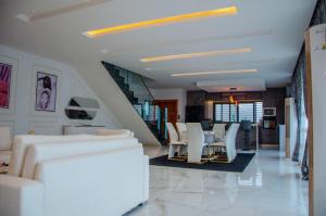 Posezení v ubytování Chambres Complexe luxueux Saly-MaliKounda