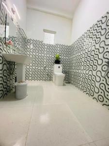 Afbeelding uit fotogalerij van Rockvin hotels in Mulhalkelle