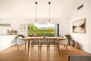 Foto sihtkohas Upper Mudgeeraba asuva majutusasutuse Elegant Bonogin Retreat on Expansive Acreage galeriist +72 fotot